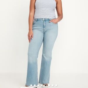 Old Navy High-Waisted Flare Jeans Light Wash